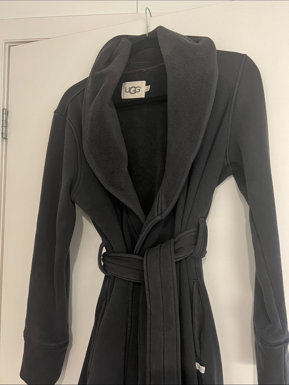 UGG Robe with Belt - Picture 2 of 6